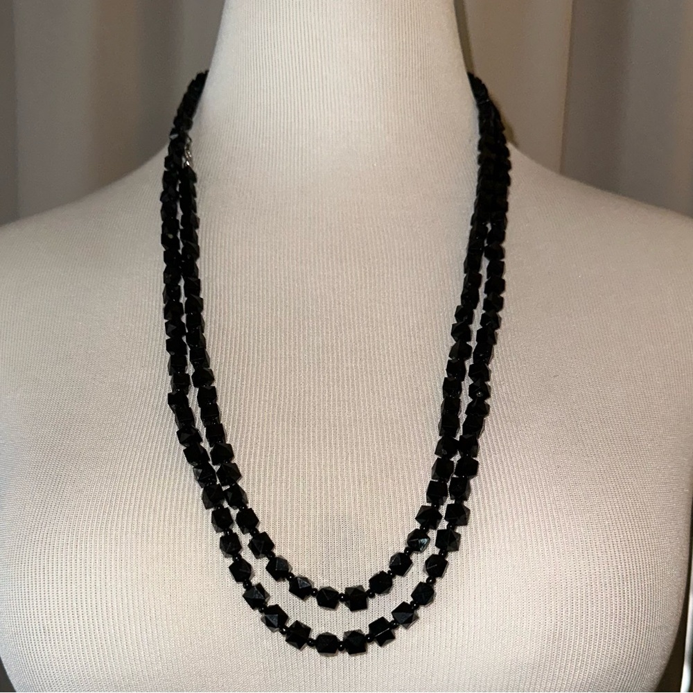 Elegant Black Beaded Necklace